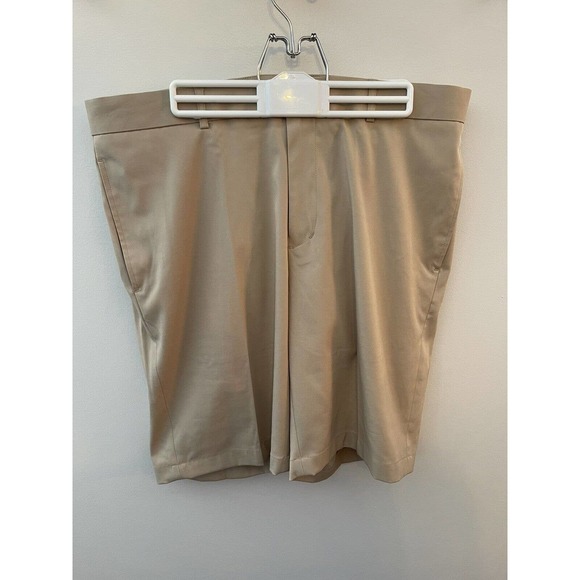 Slazenger Mens Tan Golf Casual Flat Front Shorts Size 36 Polyester Spandex - Picture 1 of 7